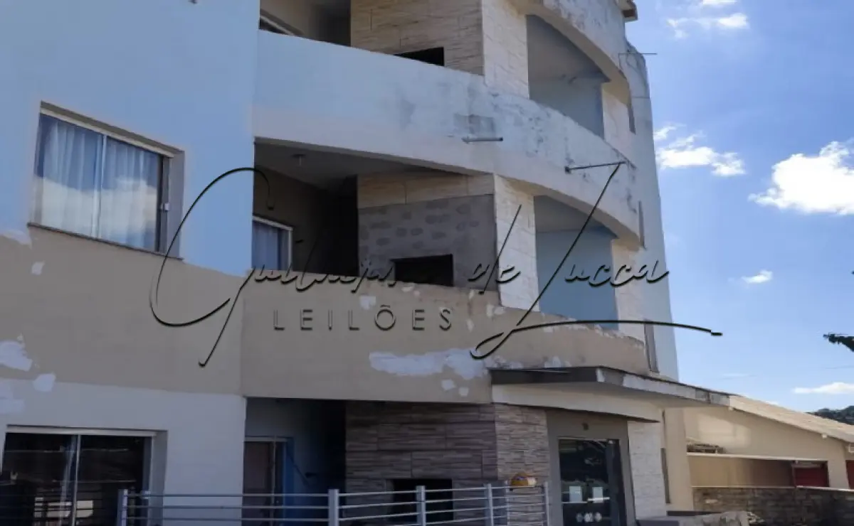 LOTE 000 - 1 (um) imóvel situado a Rua Carlos Goertler, nº 90, Bairro Serra Alta, Cidade de São Bento do Sul - SC, Contendo a área total de 756,00,m² (setecentos e cinquenta e seis metros quadrados) referente a matrícula nº 04.342 do Cartório do Registro de Imóveis de São Bento do Sul/SC .