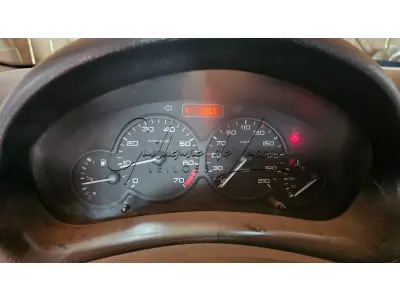 LOTE 000 - 1 (Um) veículo PEUGEOT/206 16 PRESENC, placa DKN9A36.